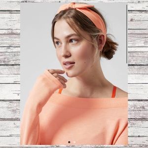 COPY - ATHLETA knotted headband in POWERVITA NWT bright peach